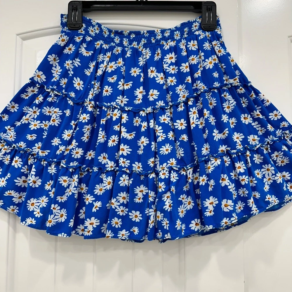 Skies Are Blue Ruffled Skirt - Picture 3 of 6